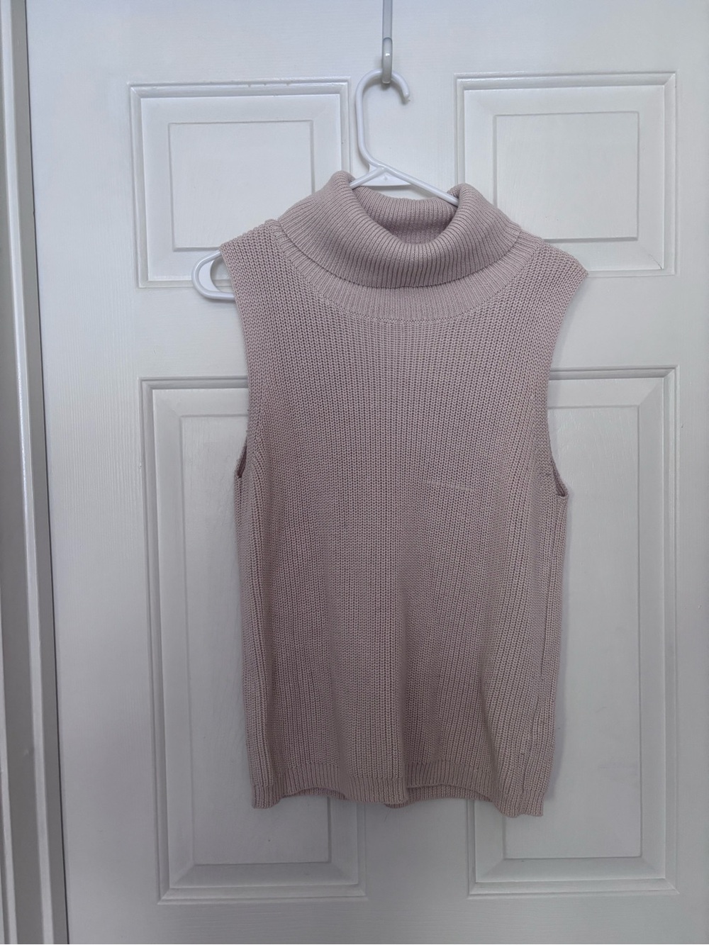 Sleeveless Turtleneck Knit Sweater - warm Beige
